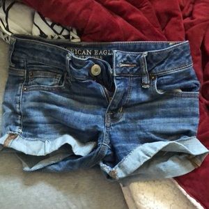 American eagle low rise shorts